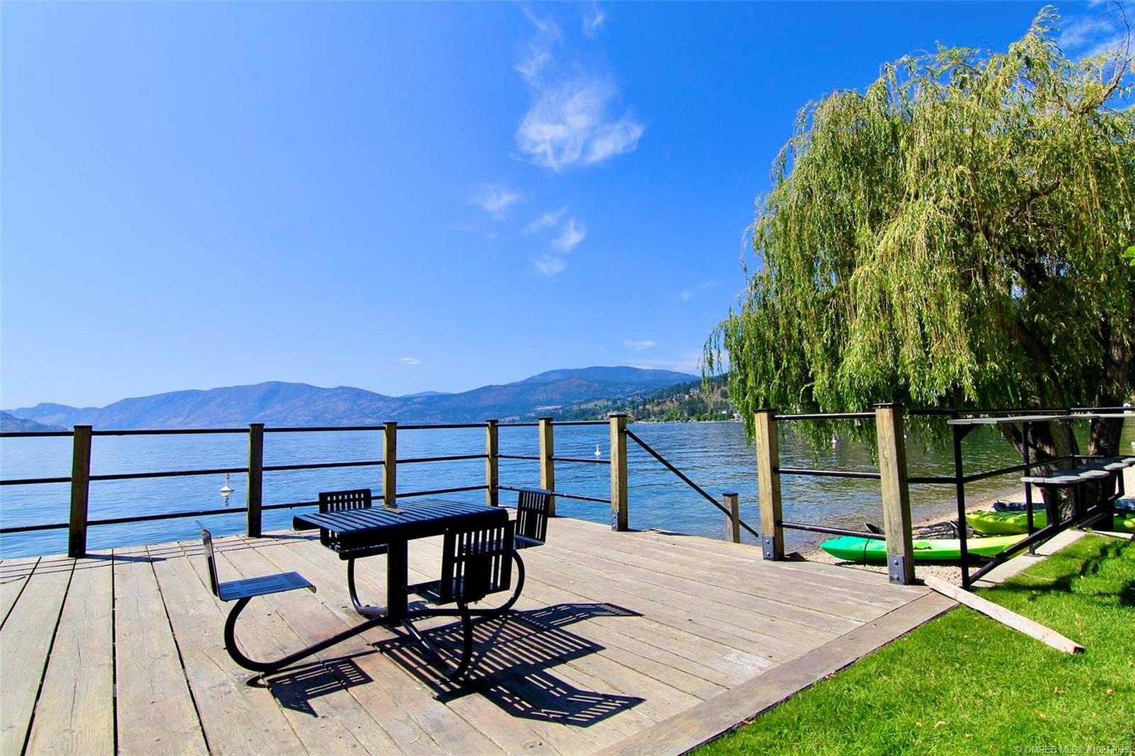 4200 Beach Avenue, Peachland, BC, V0H 1X6 10213039 Chris Cyca