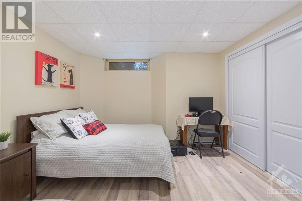 49 Beddington Avenue, Ottawa, ON 1205004 MacGowan Team Mike, Ken