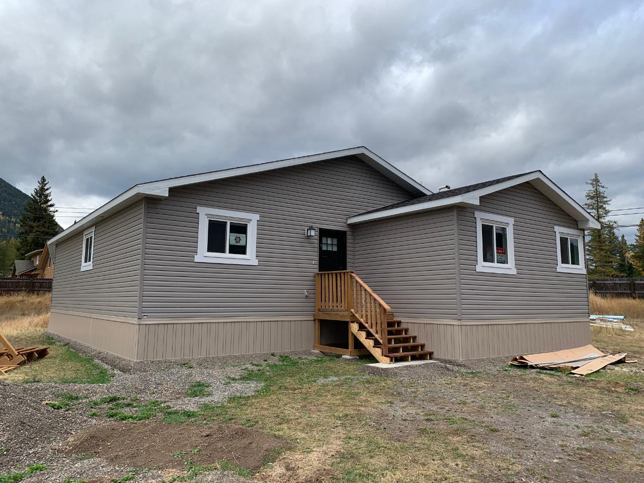 F1 7555 Highway 43, Sparwood, BC, V0B 2G1 2454262 RE/MAX Elk Valley