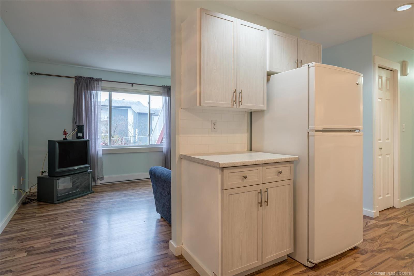 106 4202 Alexis Park Drive, Vernon, BC, V1T 6H3 10220138 Anne