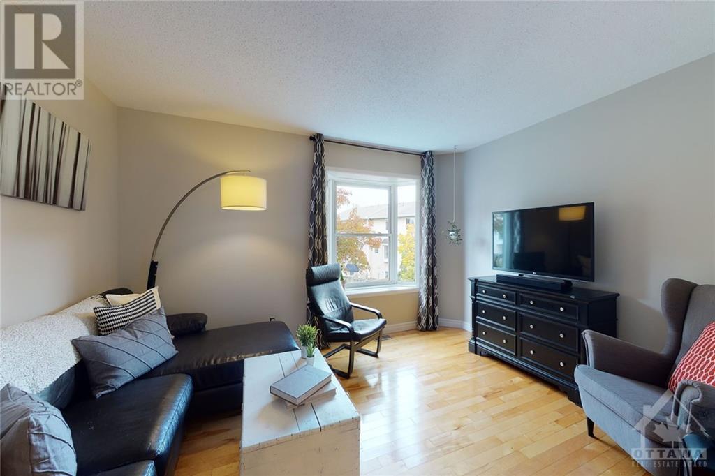 25 Bayswater Avenue Unit13, Ottawa, ON, K1Y 2E5 1220351 Sam Mezher