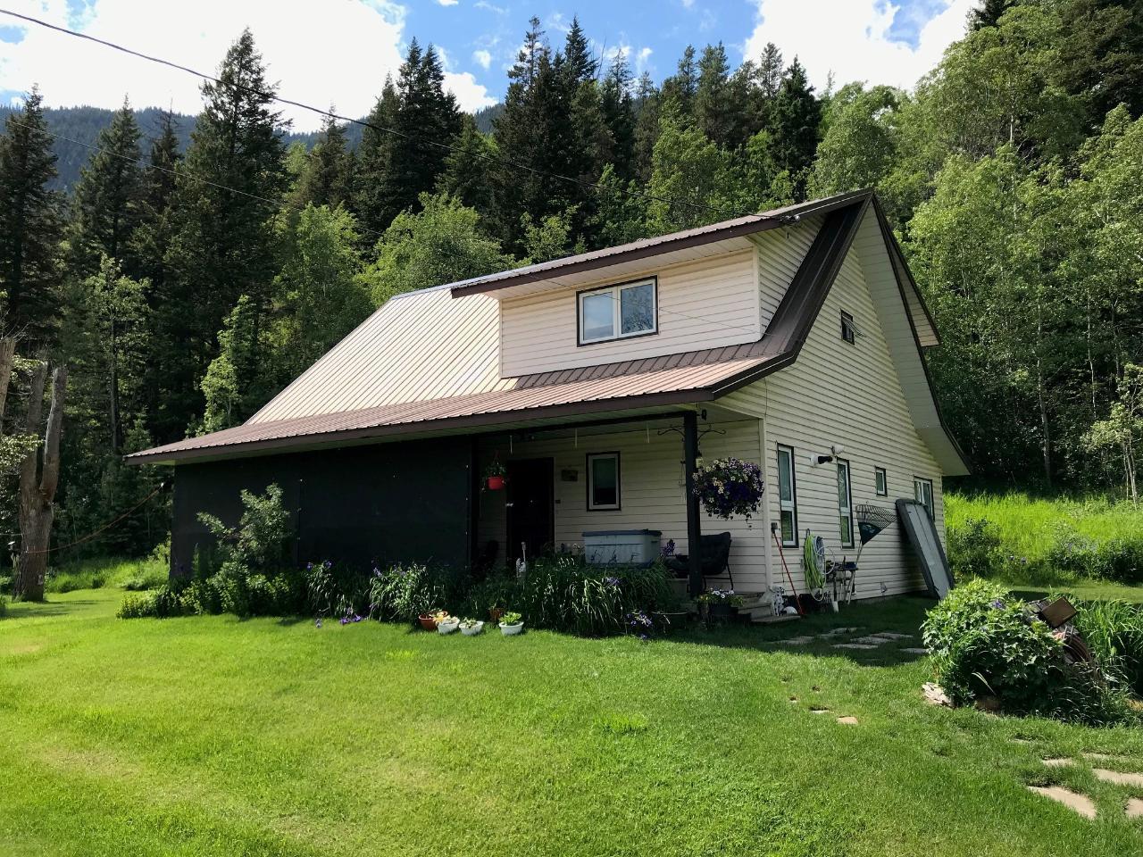 1200 Matevic Road, Sparwood, BC, V0B 2G1 2455837 RE/MAX Elk Valley