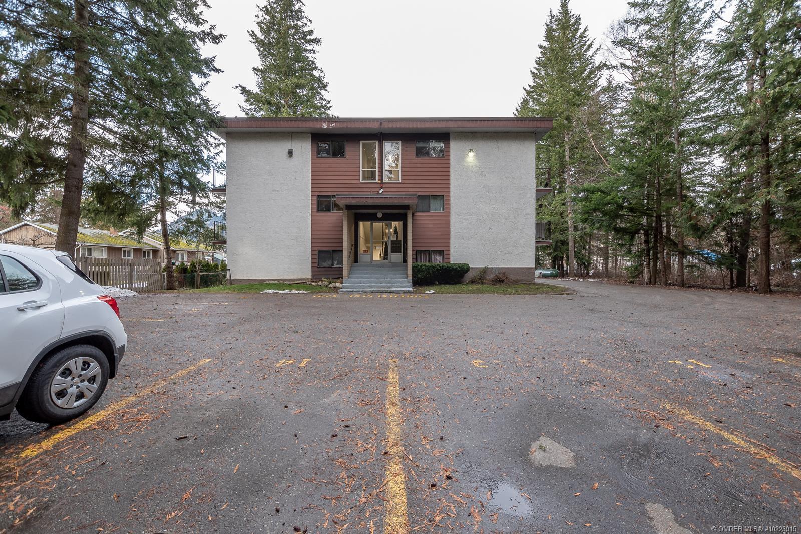 305, 409 Main Street, Sicamous, BC, V0E 2V0 10223915 Kellie Pittman