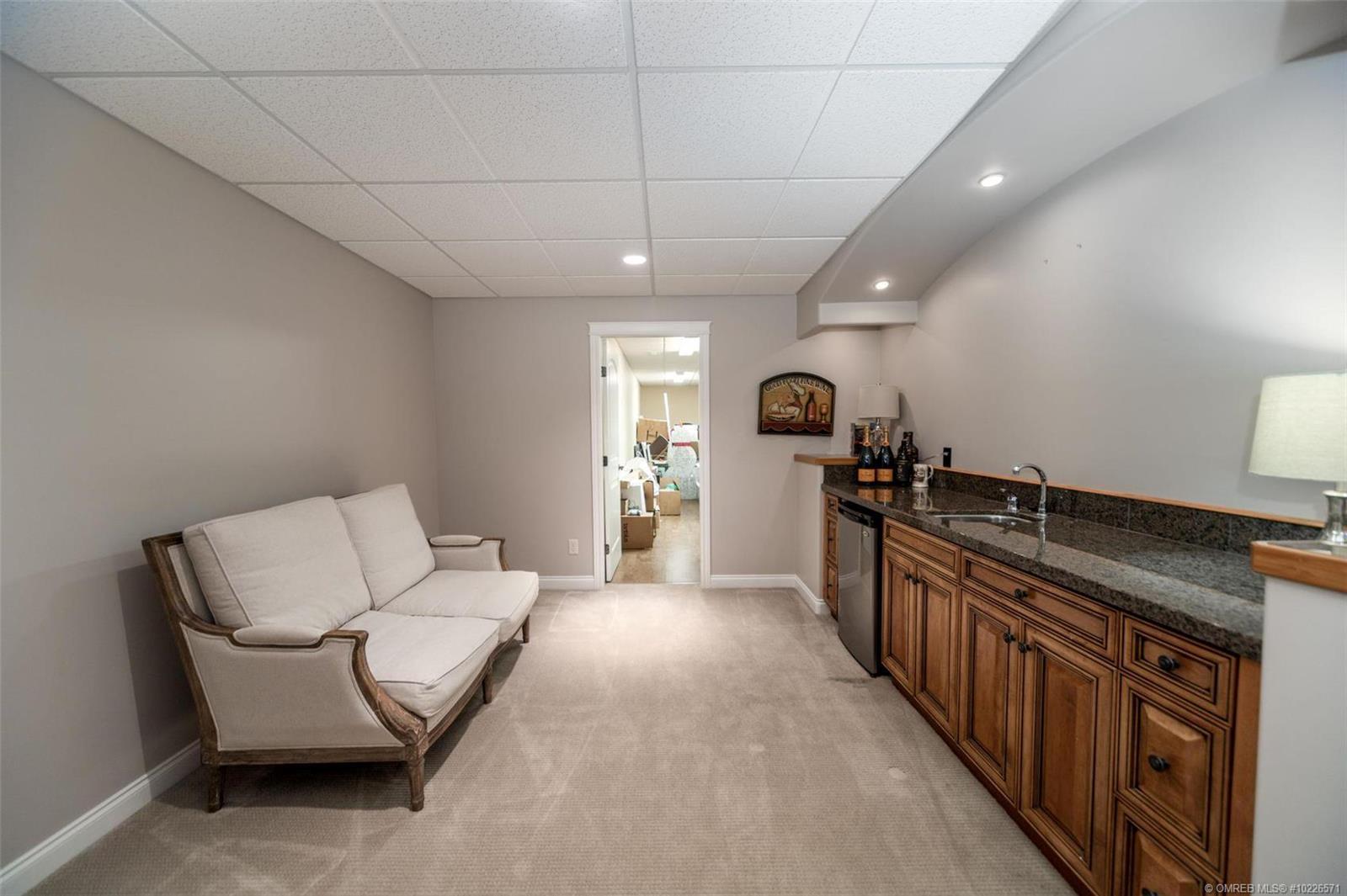 333 Quilchena Drive, Kelowna, BC, V1W 4Y9 10226571 Richard Deacon