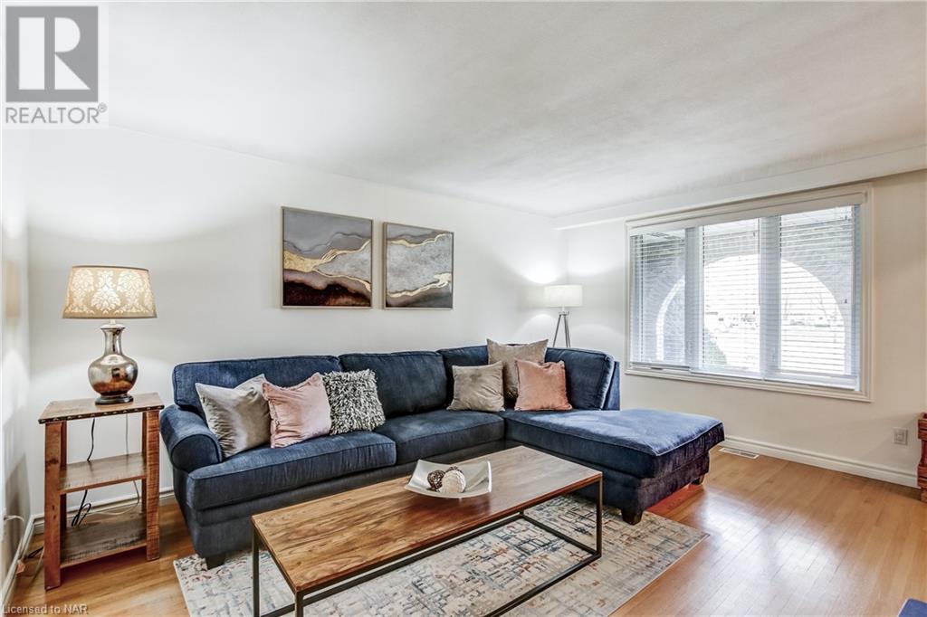 2777 Henley Avenue, Niagara Falls, ON, L2J 3M3 40101989 The Findlay