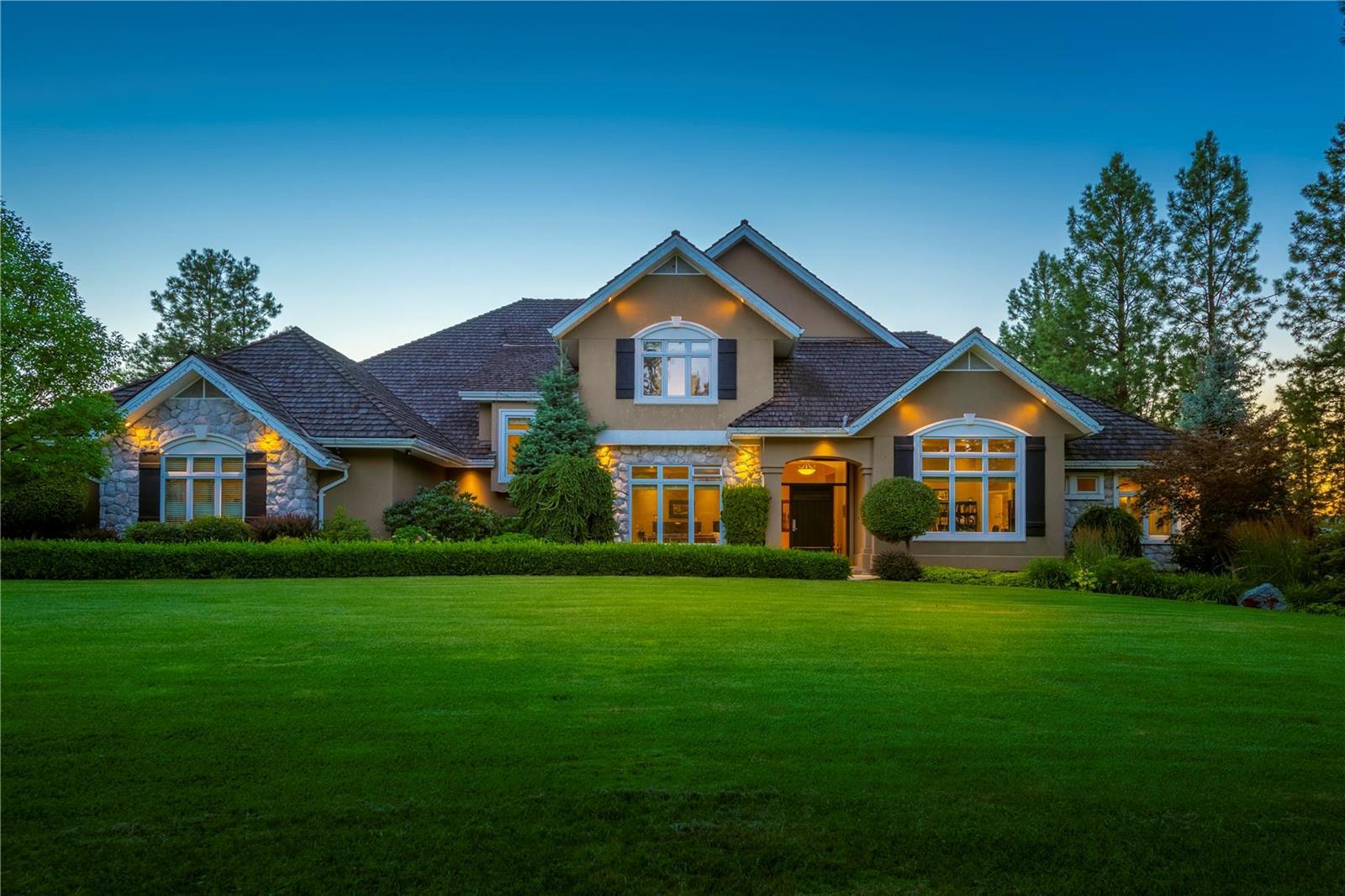 855 Crawford Road, Kelowna, BC, V1W 4N3 10230706 Richard Deacon