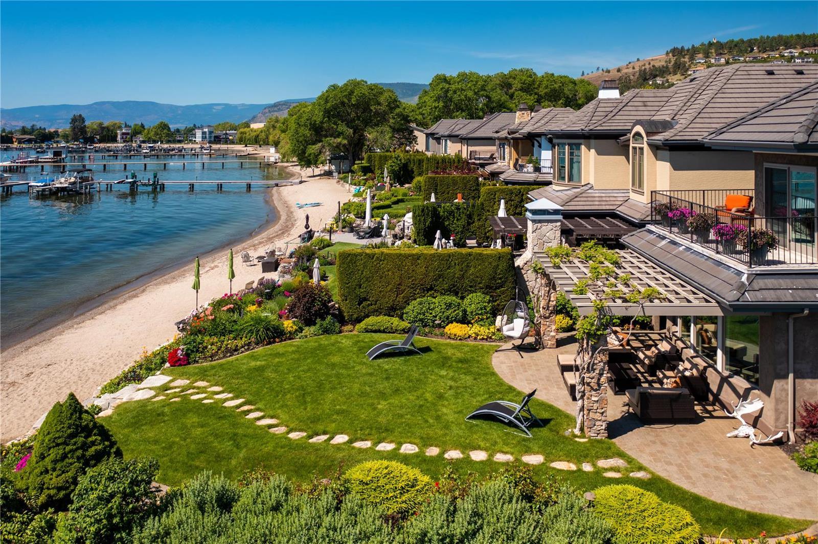 3697 Green Bay Landing Road, West Kelowna, BC, V4T 4B7 10232685