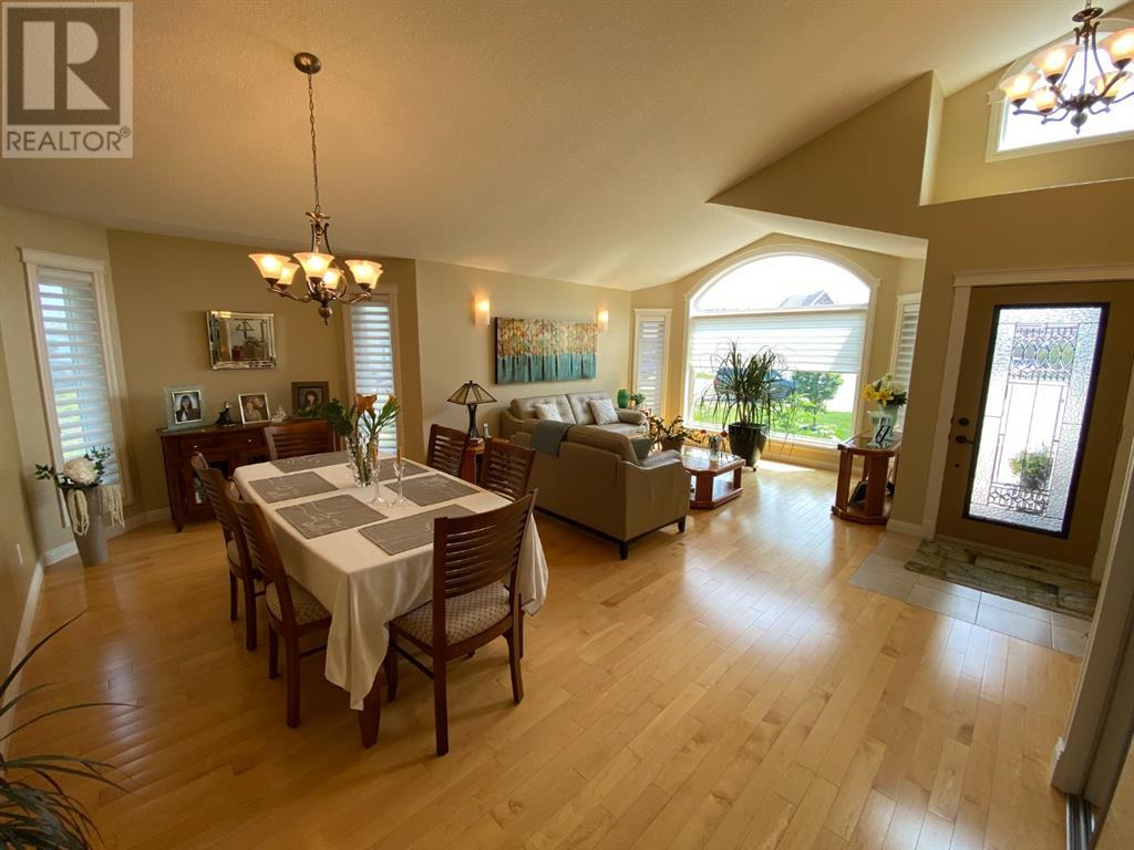 123 Guimond Place, Hinton, AB, T7V 2C5 A1131661 Amy DarkesCorrigan