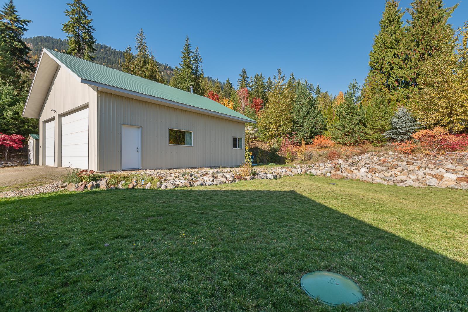 2668 Cowan Road, Sicamous, BC, V0E 2V5 10241972 Kellie Pittman