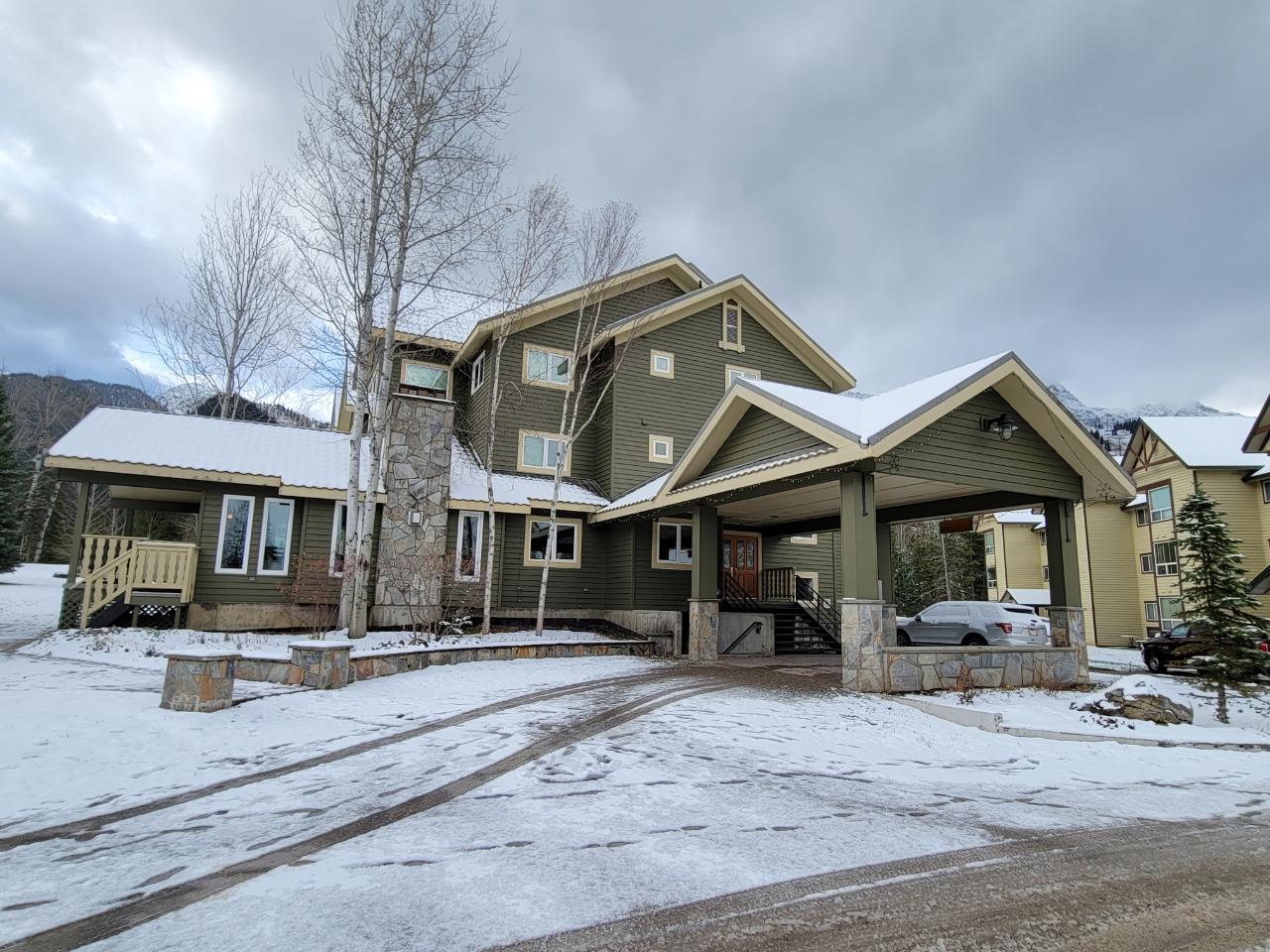 215 4559 Timberline Crescent, Fernie, BC, V0B 1M6 2461964 RE/MAX