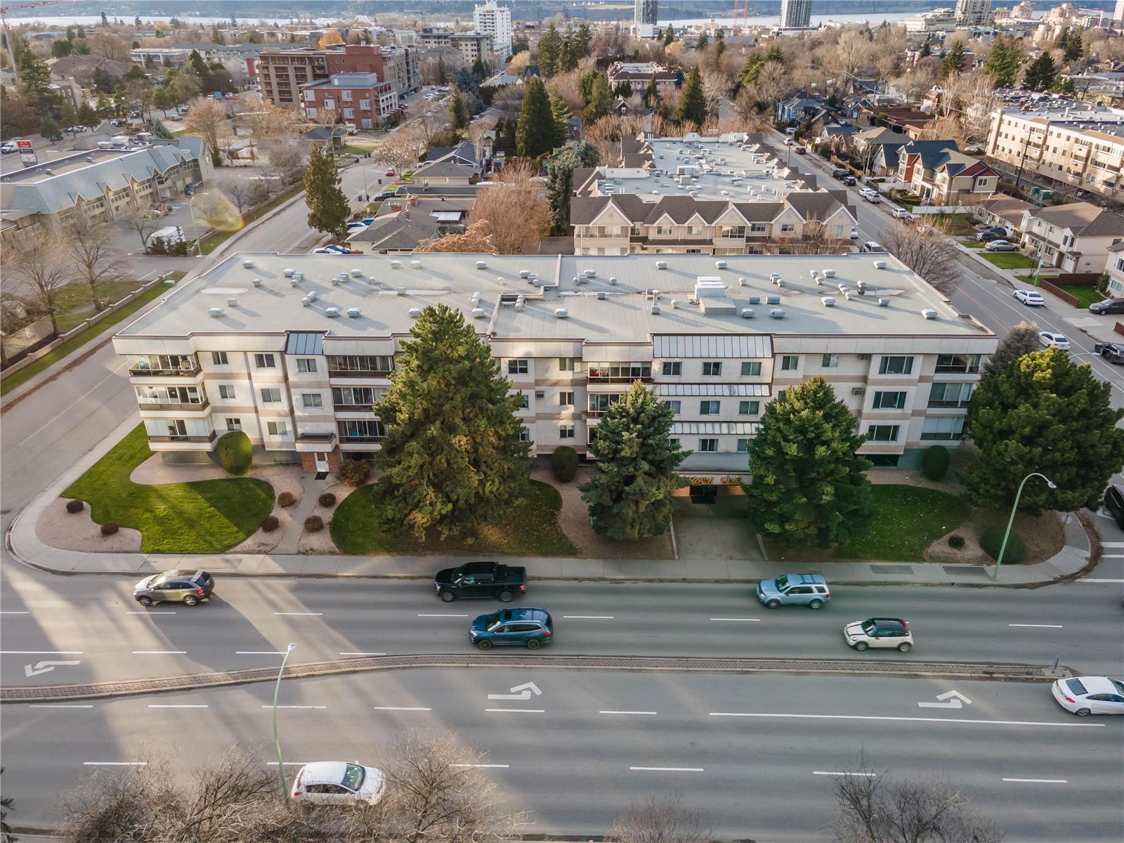 101 1610 Gordon Drive, Kelowna, BC, V1Y 3G9 10243555 Chris Cyca