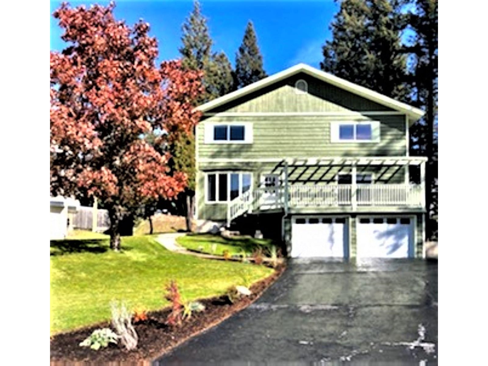 4 Citadel Place, Elkford, BC, V0B 1H0 2462263 RE/MAX Elk Valley