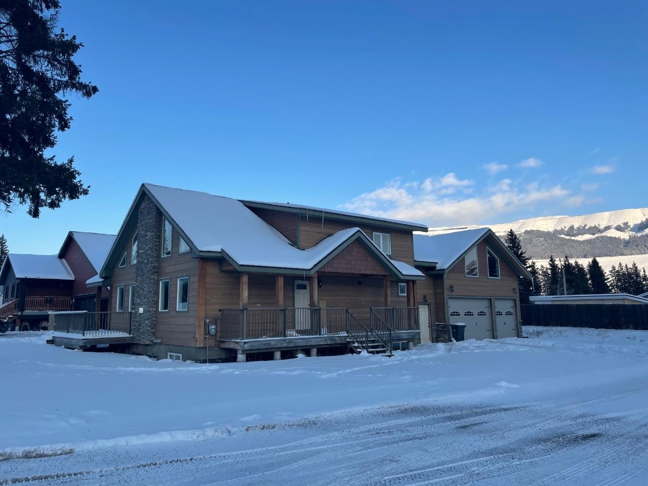 2074 Golden Eagle Drive, Sparwood, BC, V0B 2G2 2462387 RE/MAX Elk