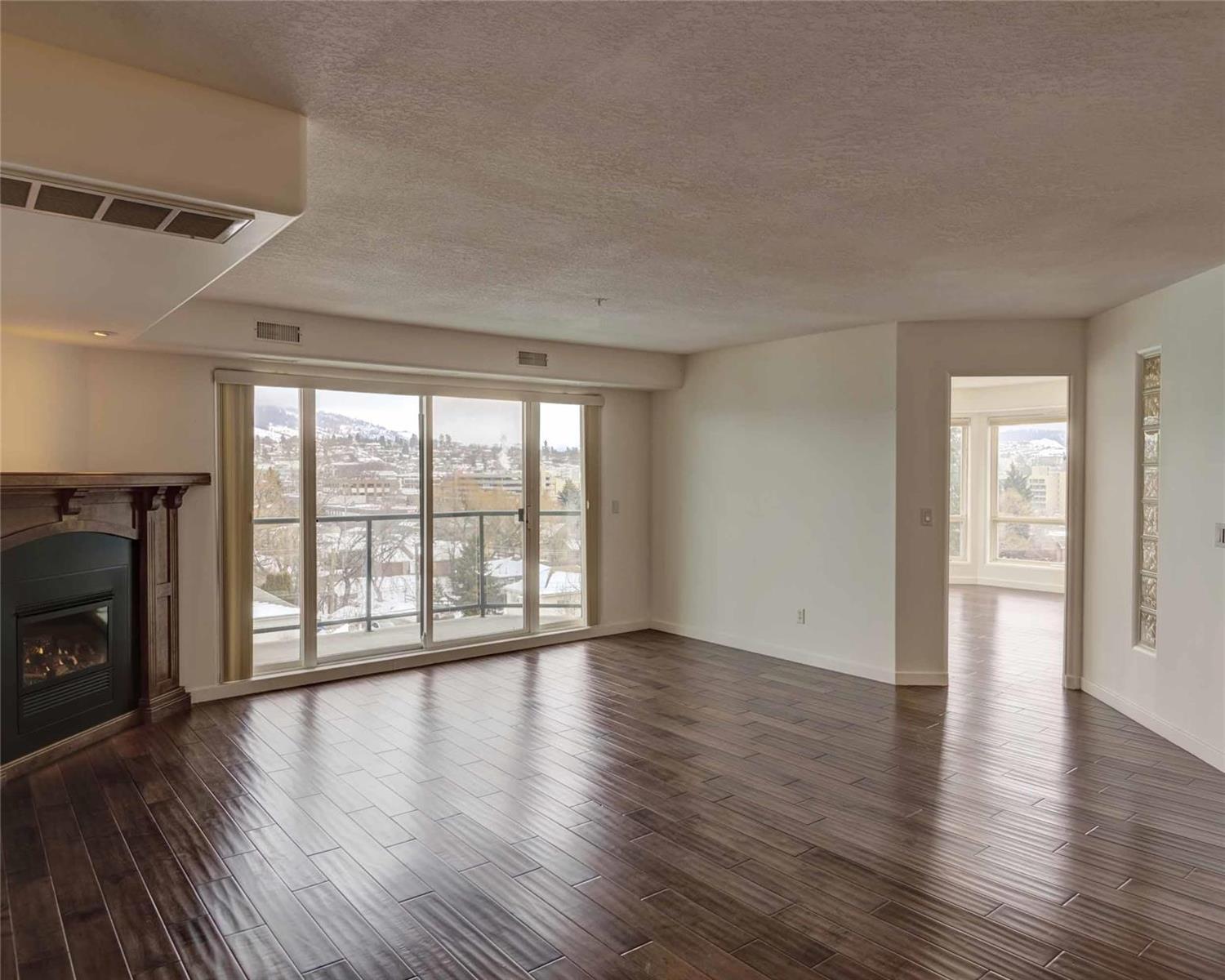 208 3221 Centennial Drive, Vernon, BC, V1T 2T8 10245103 Dan