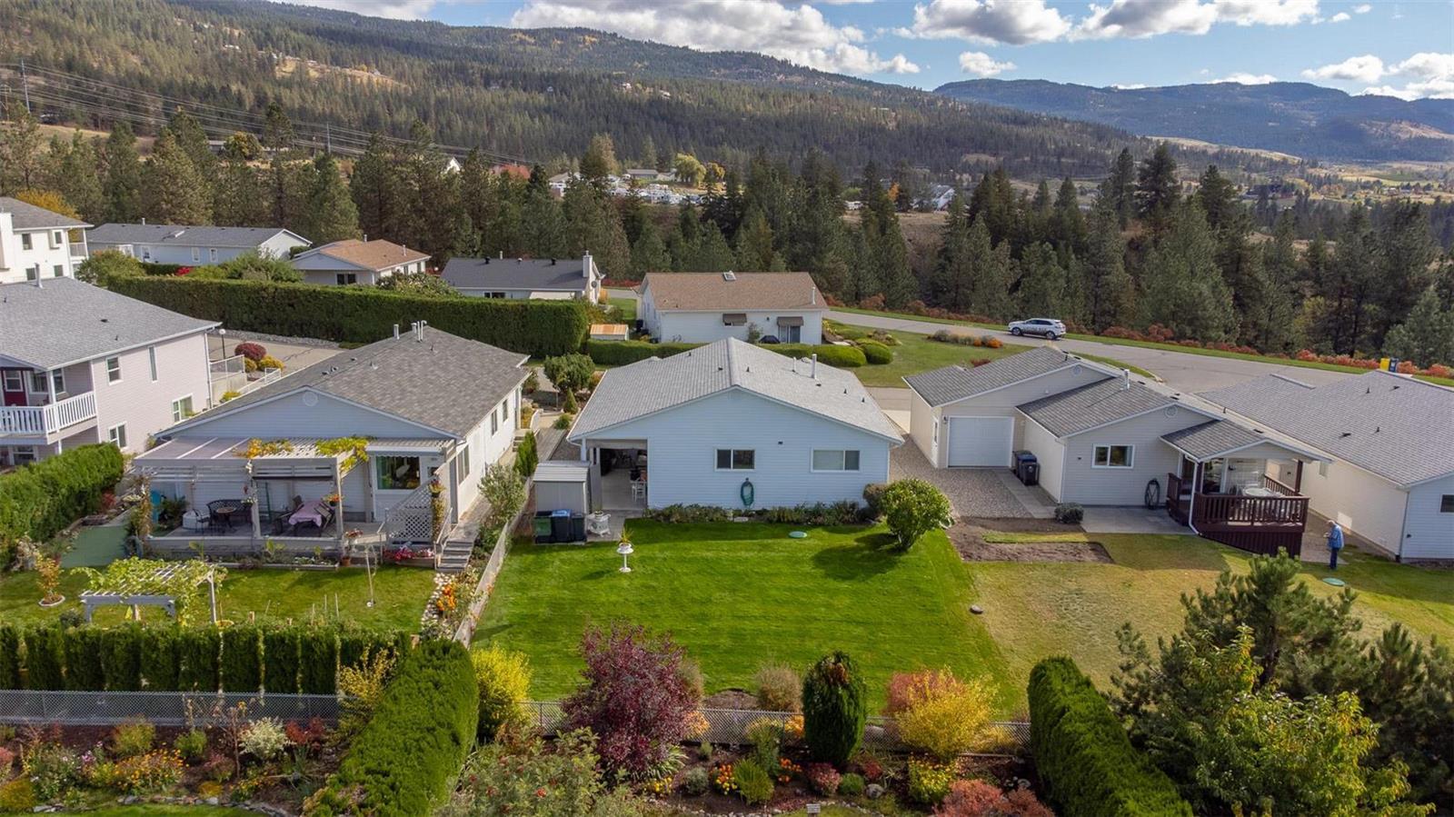 22 6400 Spencer Road, Kelowna, BC, V1X 7T6 10247168 Tamara Terlesky