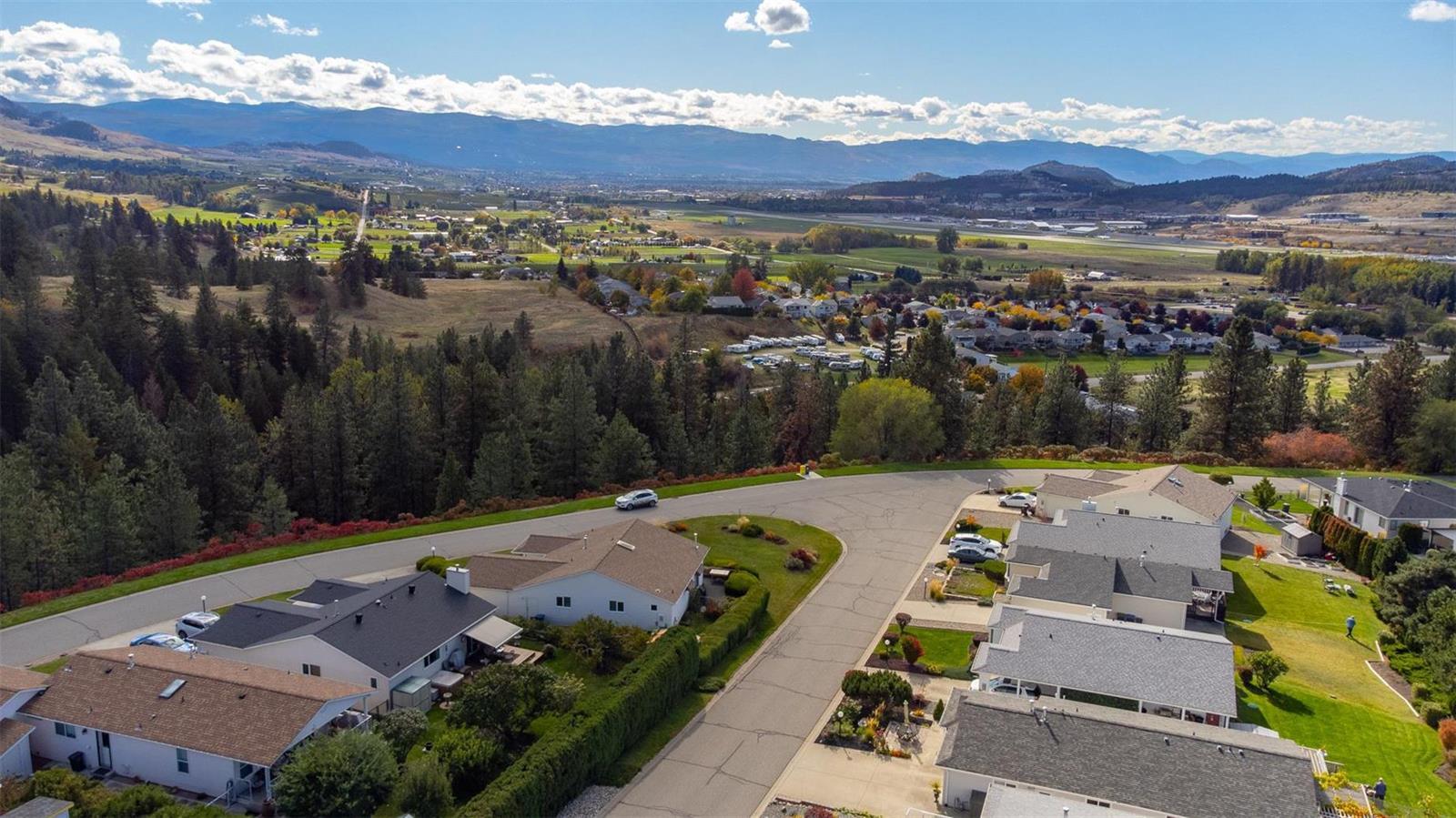 22 6400 Spencer Road, Kelowna, BC, V1X 7T6 10247168 Tamara Terlesky