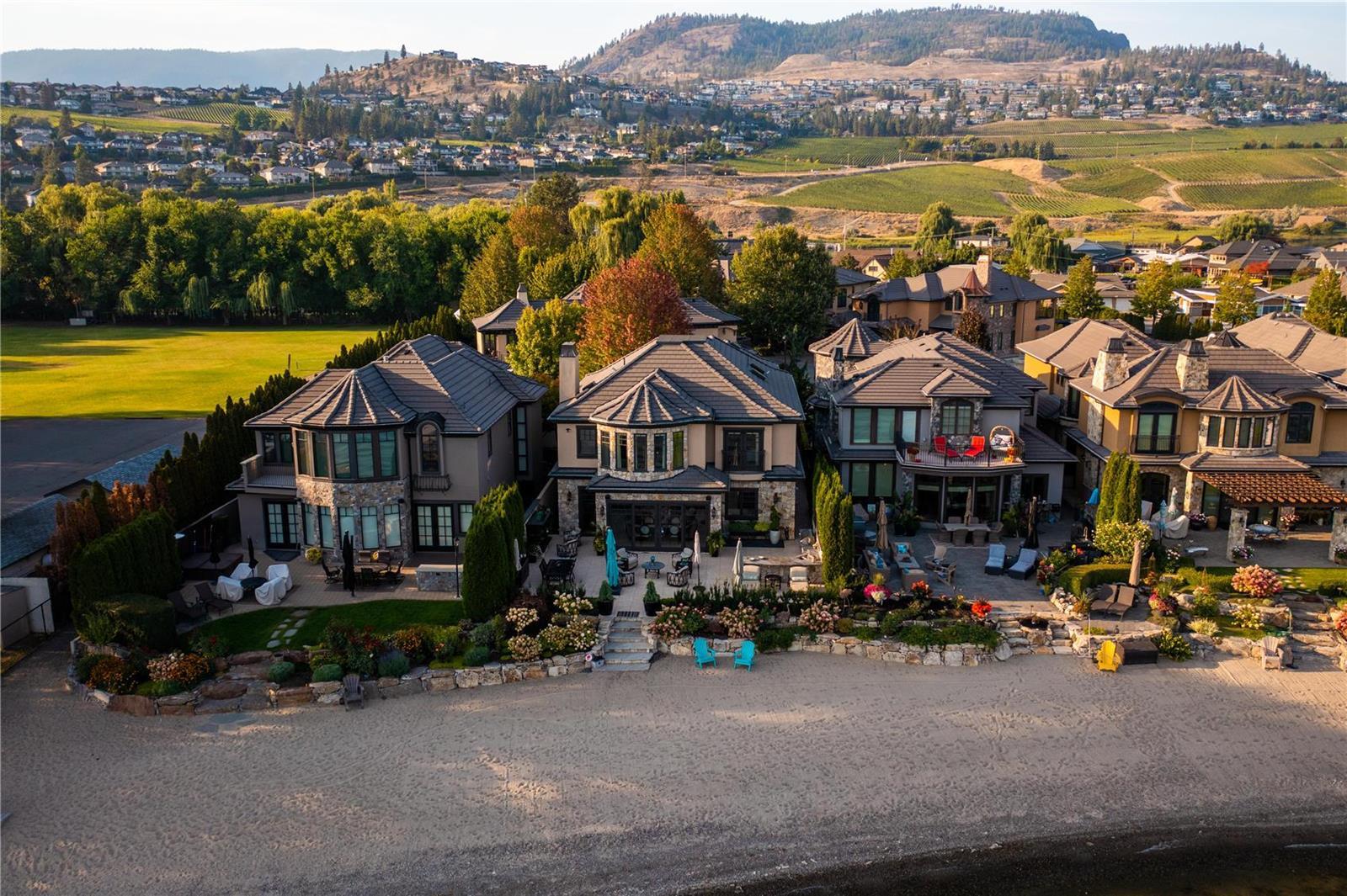 3677 Green Bay Landing, West Kelowna, BC, V4T 2T4 10247275 Richard