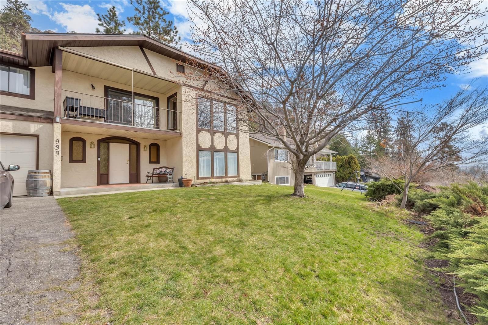933 Montcalm Drive, Kelowna, BC, V1Y 3M8 10249401 Amir Shahidi