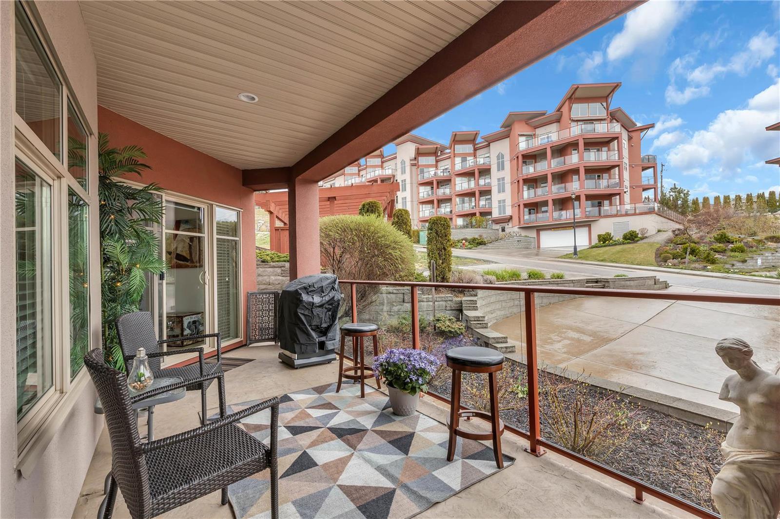 210 3220 Skyview Lane, West Kelowna, BC, V4T 3J4 10251058 Amir