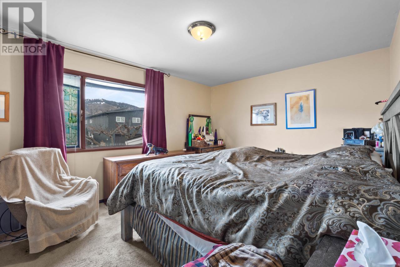 409 Alexander Ave, Kamloops, BC, V2B 3R5 171750 Amanda Mitchell