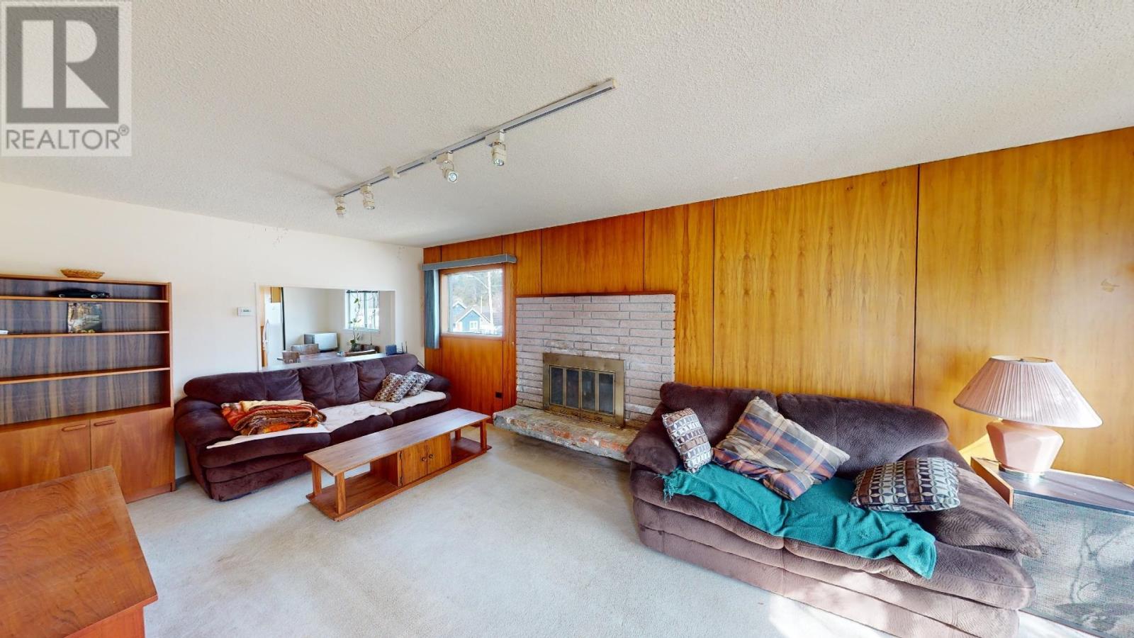 865 11th Avenue, Prince Rupert, BC, V8J 2W7 R2763284 Thai Pham