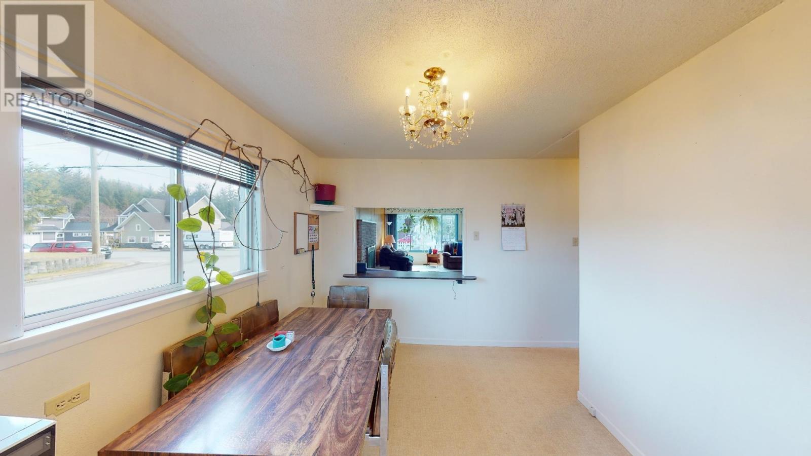 865 11th Avenue, Prince Rupert, BC, V8J 2W7 R2763284 Thai Pham