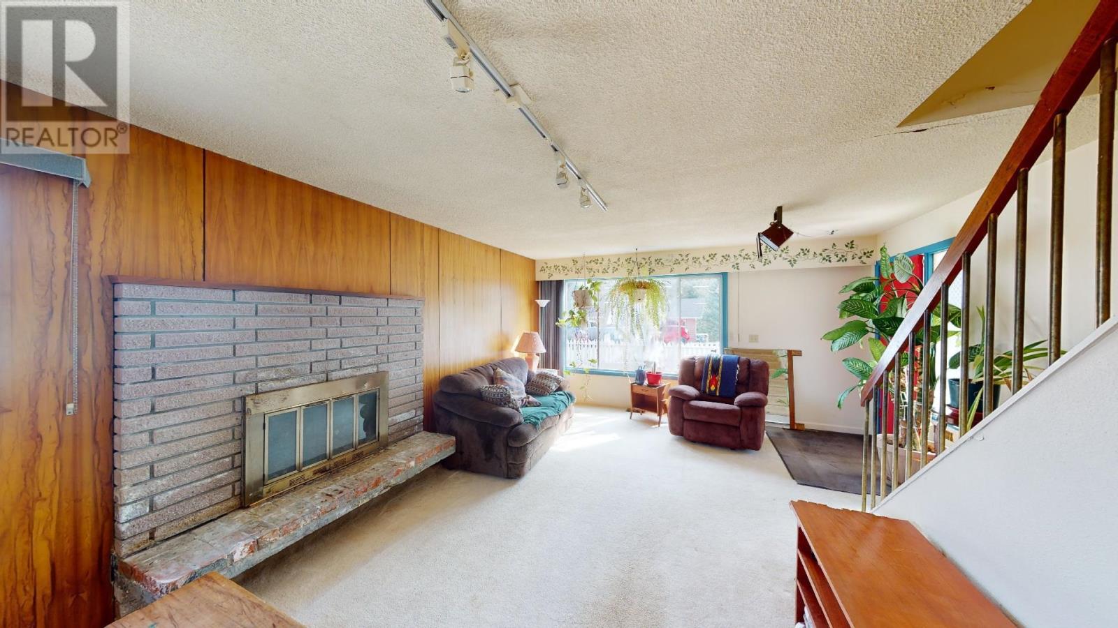 865 11th Avenue, Prince Rupert, BC, V8J 2W7 R2763284 Thai Pham