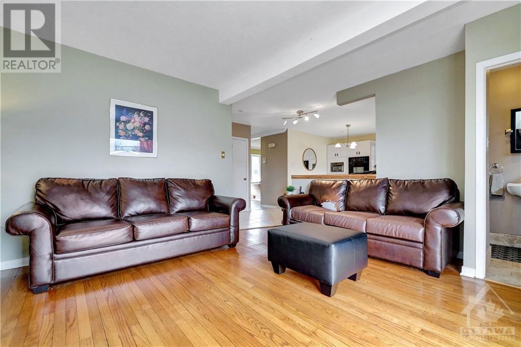 1903 Featherston Drive, Ottawa, ON, K1H 6P6 1340125 Di Salvo Real