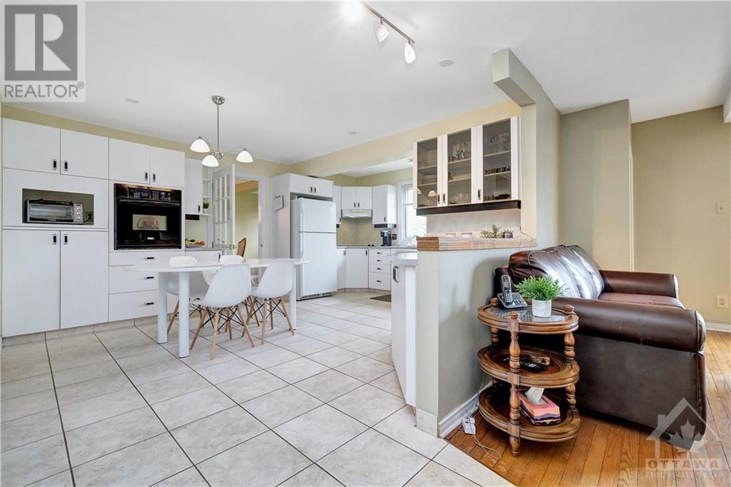 1903 Featherston Drive, Ottawa, ON, K1H 6P6 1340125 Di Salvo Real