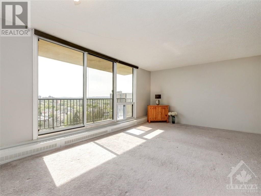 665 Bathgate Drive Unit1213, Ottawa, ON, K1K 3Y4 1342293 Di Salvo