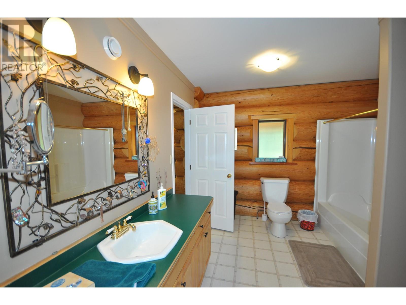 1527 Hodgson Road, Williams Lake, BC, V2G 4X8 R2787422 Pauline