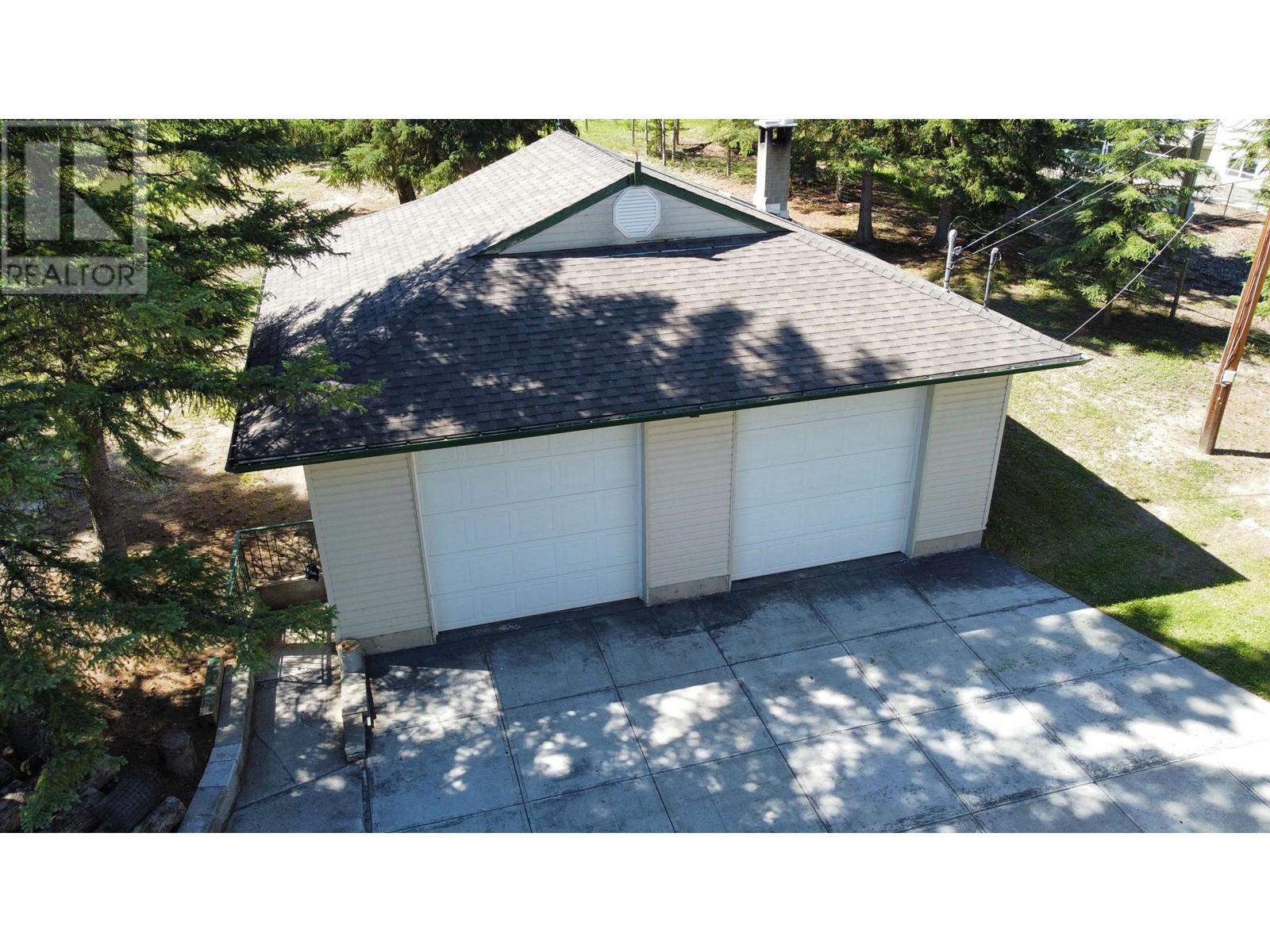 6461 Erickson Road, 100 Mile House, BC, V0K 1X3 R2808422 Gisela Janzen