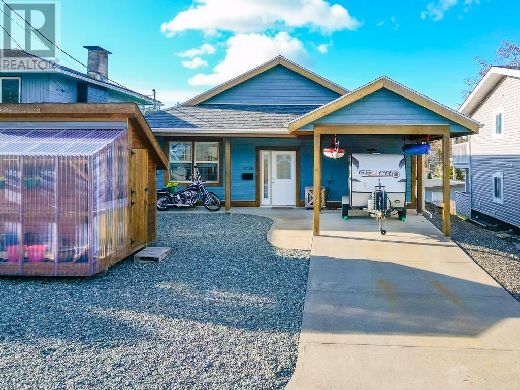 1719 India Avenue, Prince Rupert, BC, V8J 2Y4 R2861002 Thai Pham