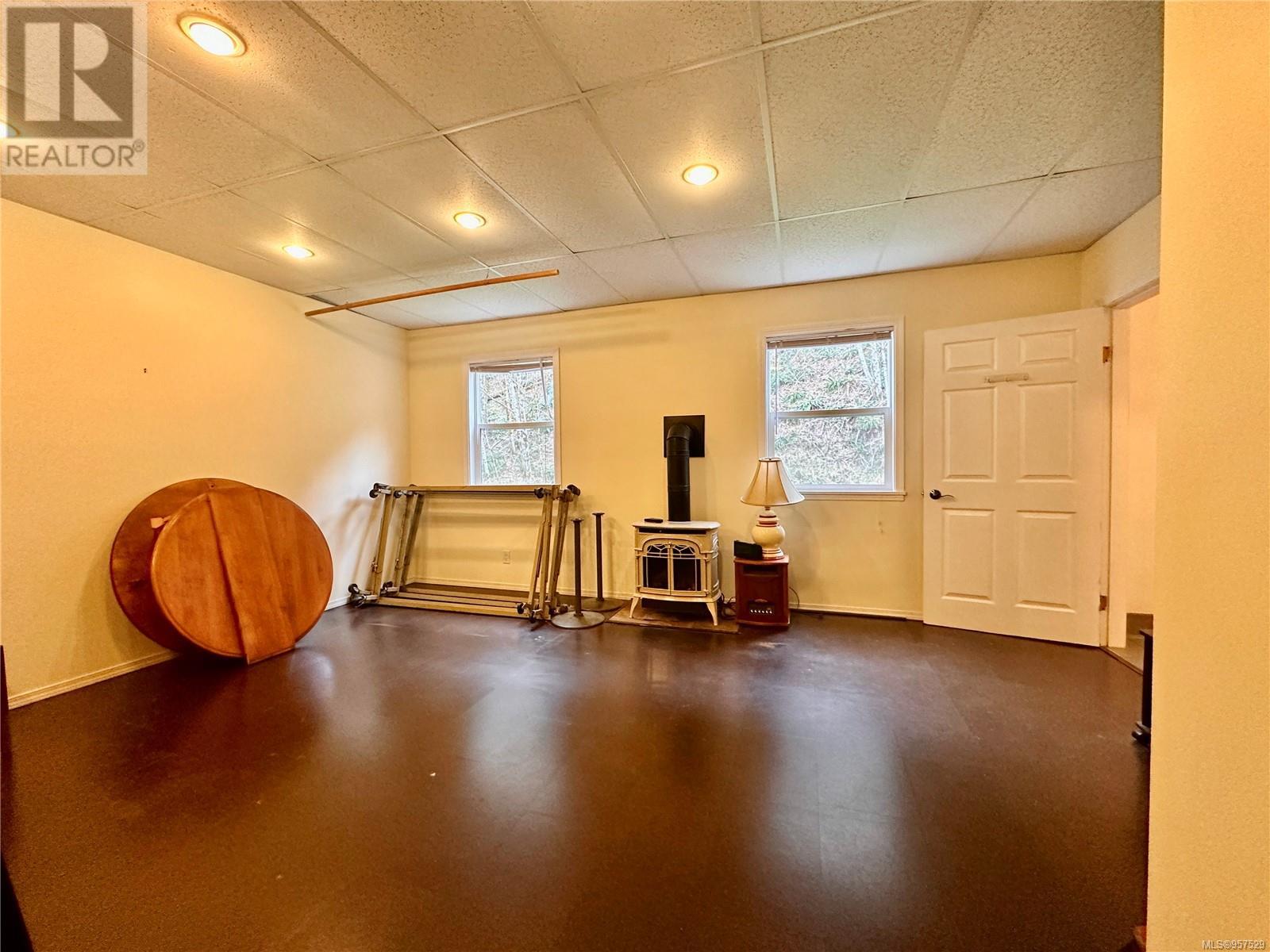 1165 Salmon River Main, Sayward, BC, V0P 1R0 957529 Shane Hedefine PREC