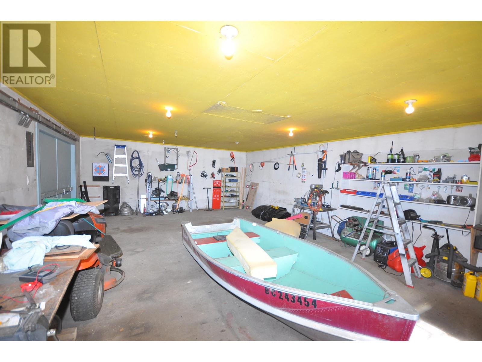 1432 Dog Creek Road, Williams Lake, BC, V2G 3H1 R2865140 Pauline