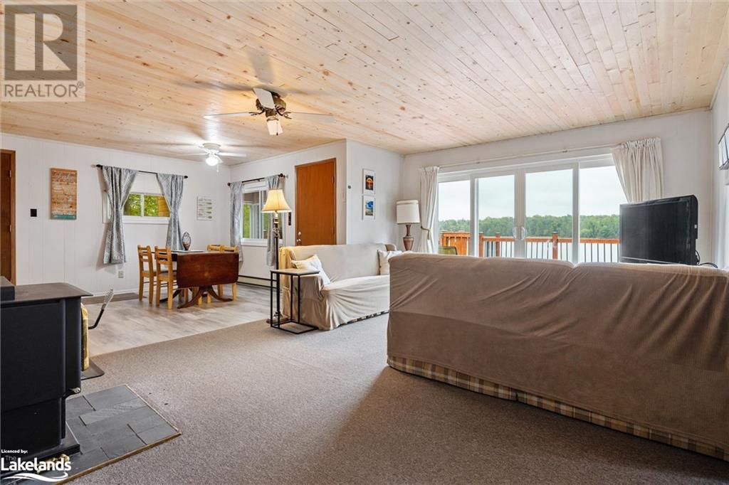 9 Courland Road, Ahmic Harbour, ON, P0A 1A0 40566186 Laura and