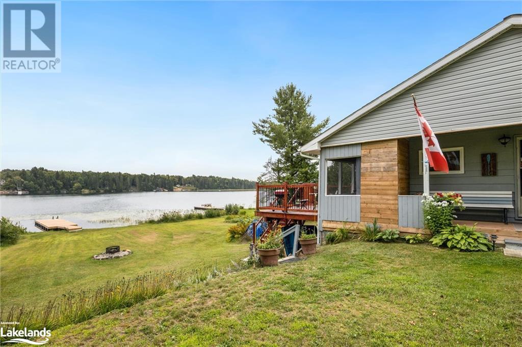 9 Courland Road, Ahmic Harbour, ON, P0A 1A0 40566186 Laura and