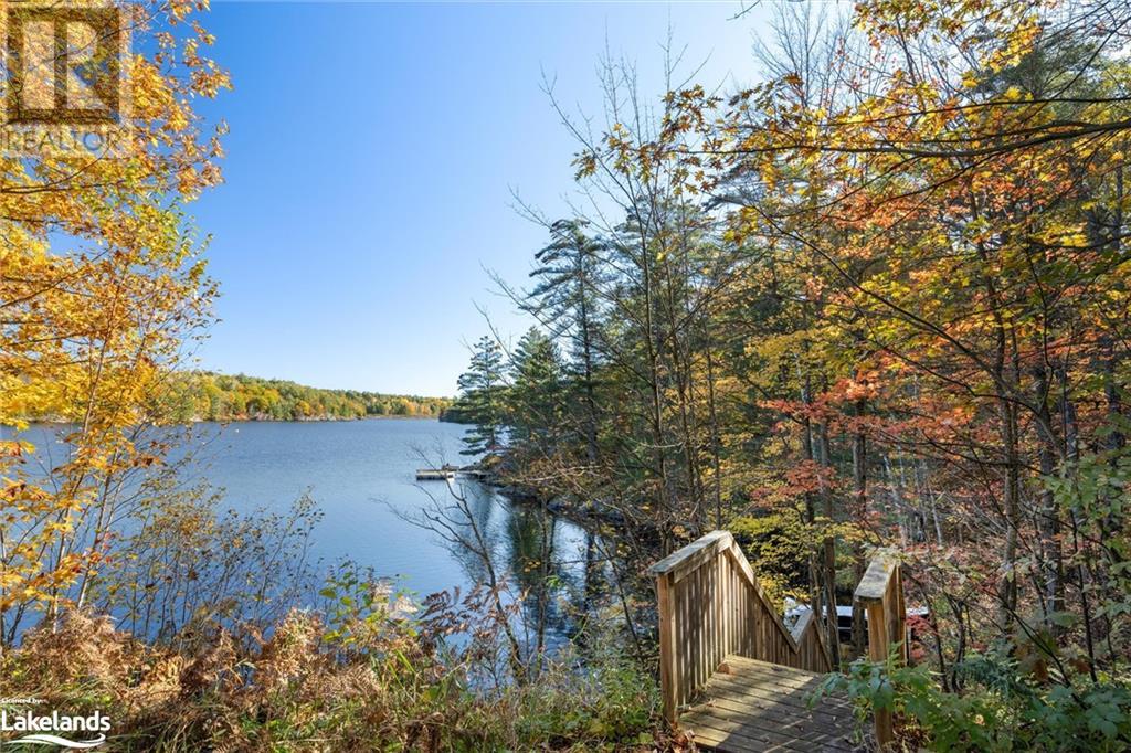 1020 Pine Ridge Road, Gravenhurst, ON, P1P 1R3 40571500 Laura and