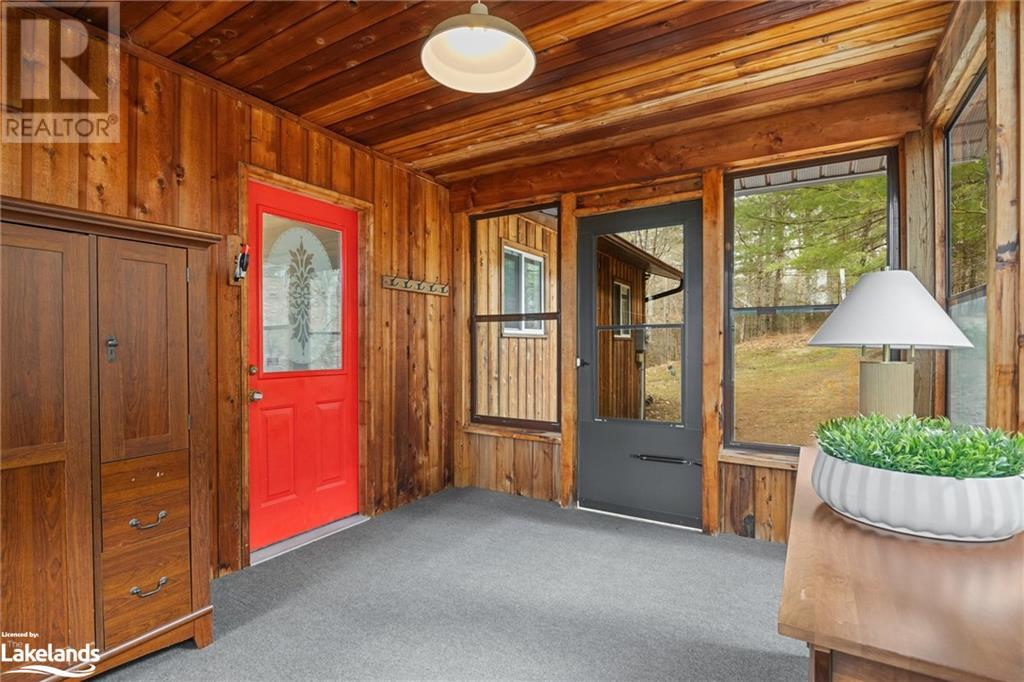 1020 Pine Ridge Road, Gravenhurst, ON, P1P 1R3 40571500 Laura and Derek in Muskoka Real