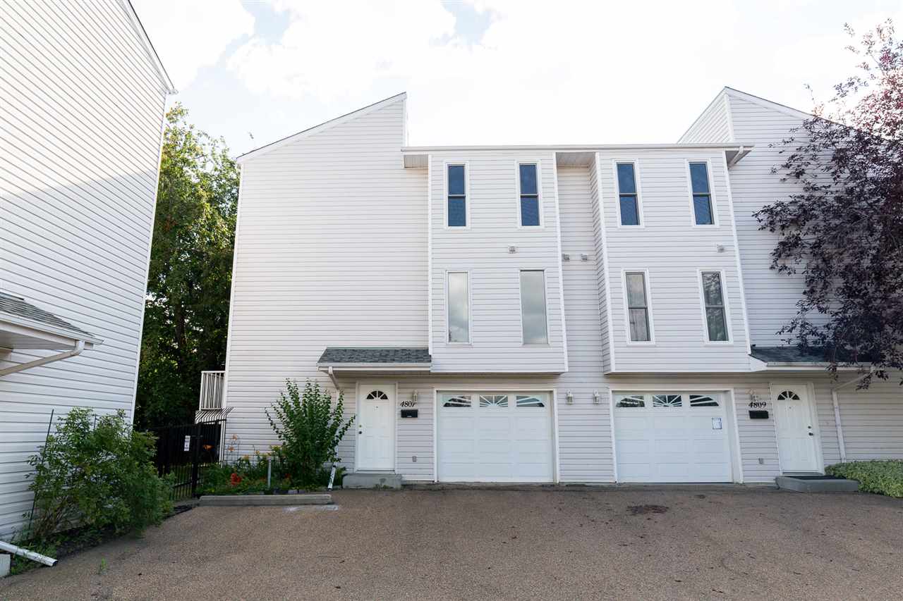 4807 13 Avenue, Edmonton, AB, T6L 6R6 E4078698 Ricky Hill