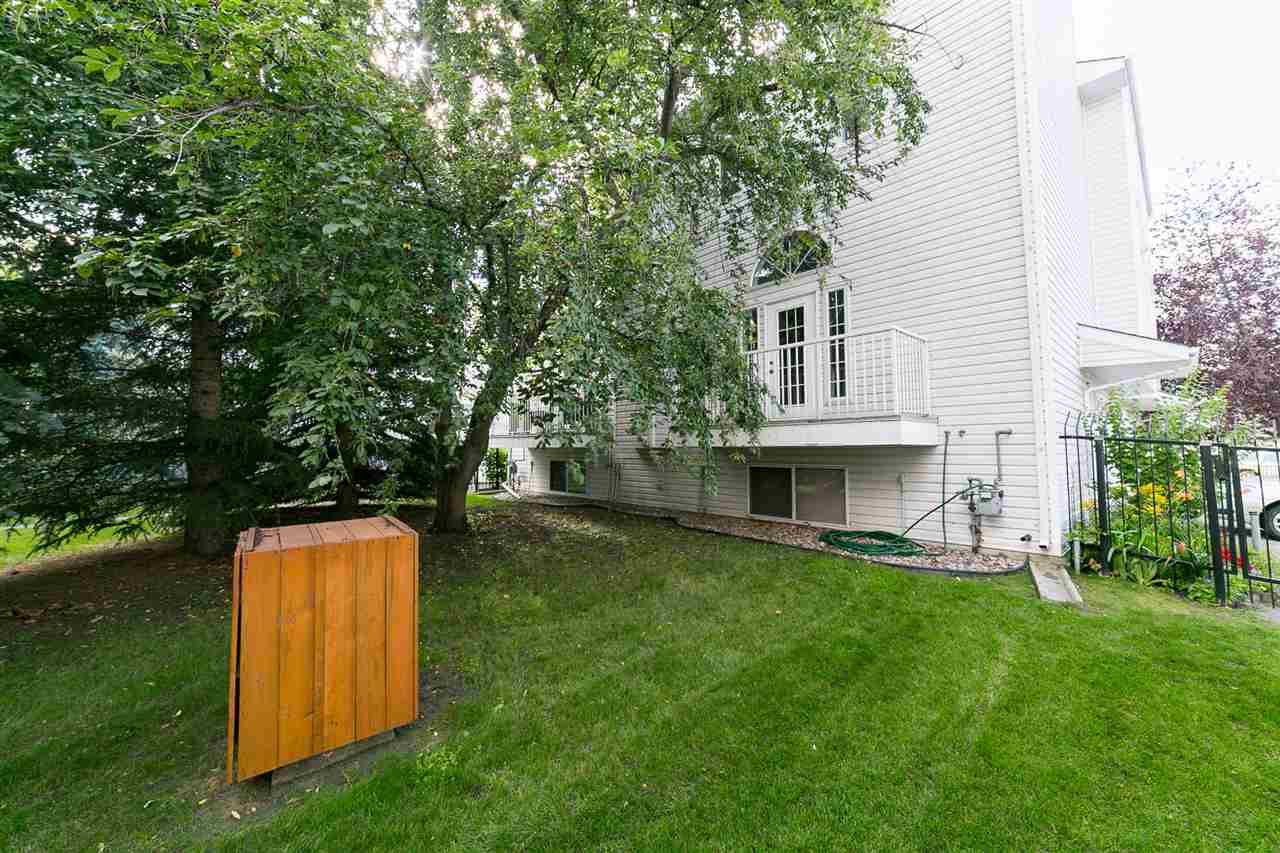 4807 13 Avenue, Edmonton, AB, T6L 6R6 E4078698 Ricky Hill