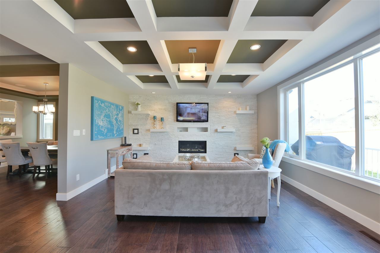 2408 Ashcraft Crescent, Edmonton, AB, T6W 2M9 E4093438 Dana Bradley