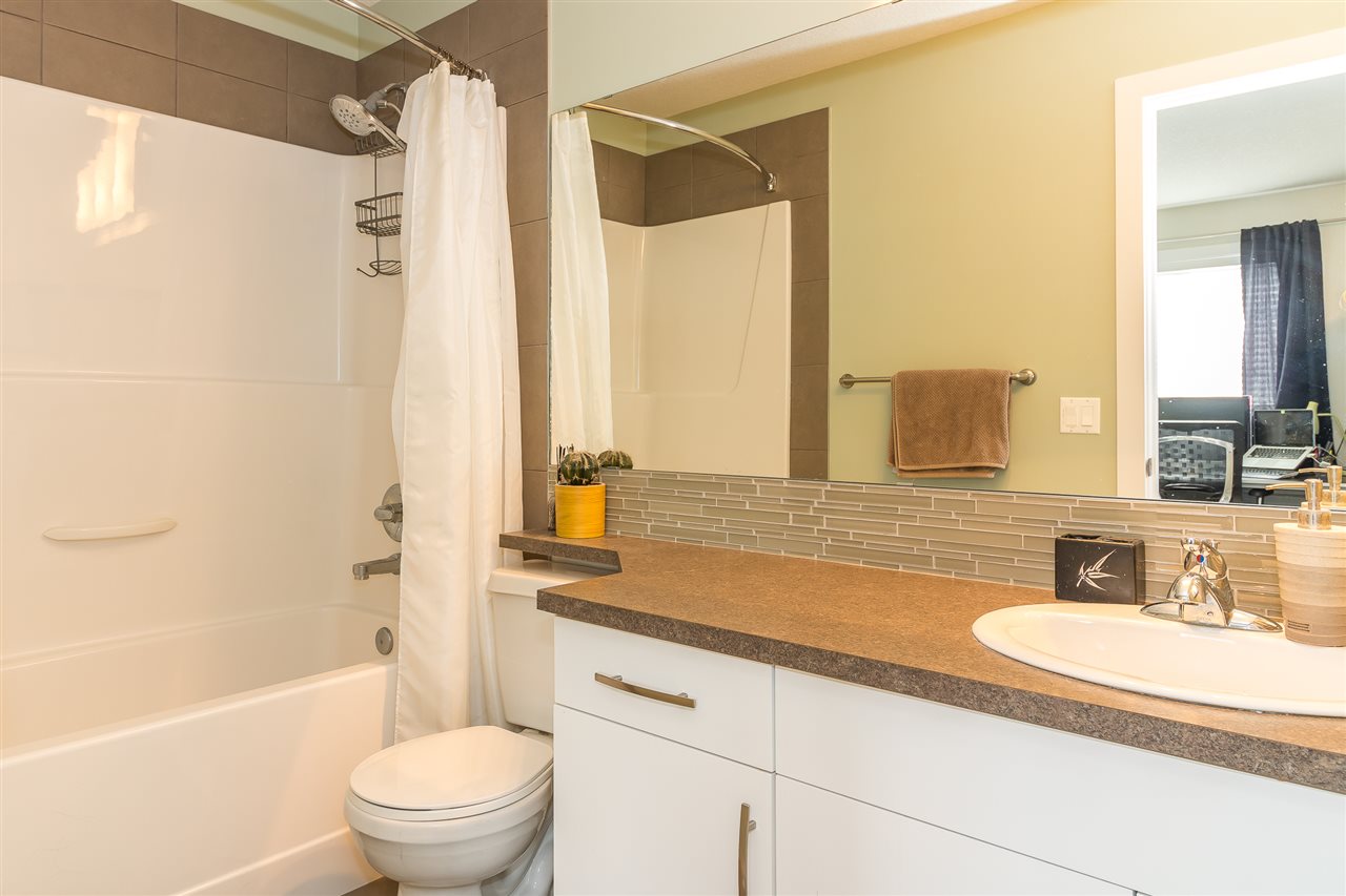 49 675 Albany Way, Edmonton, AB, T6V 0H1 E4120143 David Pickering