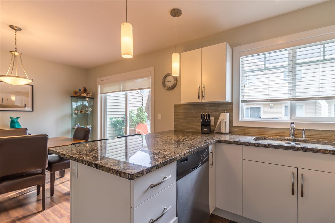 49 675 Albany Way, Edmonton, AB, T6V 0H1 E4120143 David Pickering