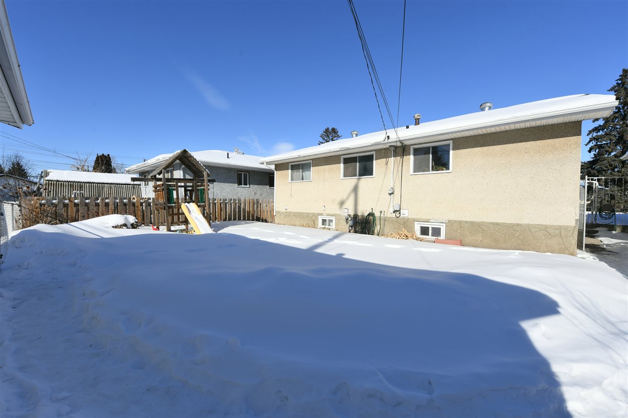 4723 103 Avenue NW, Edmonton, AB, T6A 0S8 E4145874 Dana Bradley