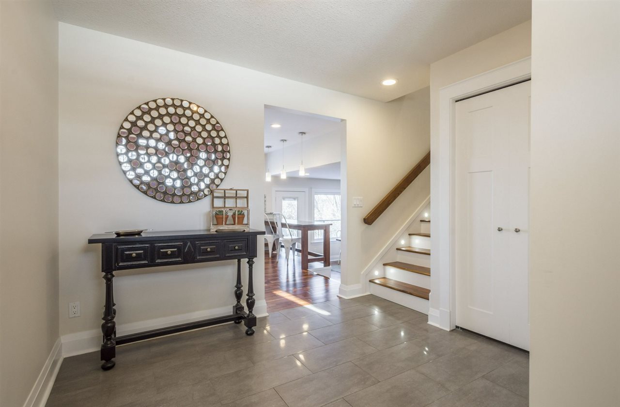 4719 138 Street, Edmonton, AB, T6H 3Y9 E4146201 Ricky Hill