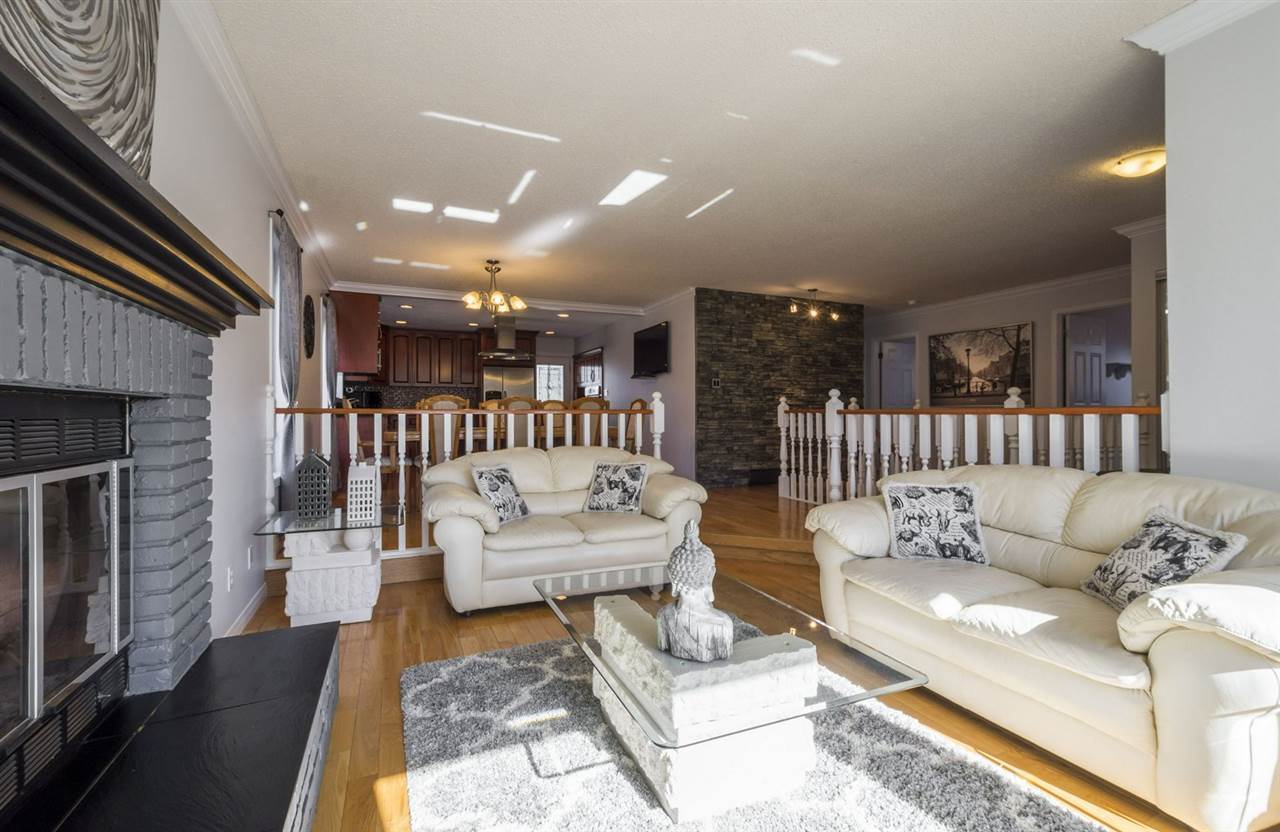 10712 Bearspaw Drive E, Edmonton, AB, T6J 5K3 E4151355 Ricky Hill