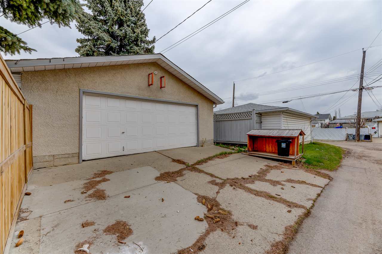 6727 136 Avenue, Edmonton, AB, T5C 2J8 E4155580 Jarett Johnson Real