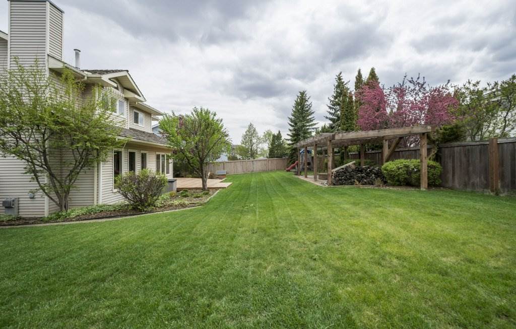 816 Burley Close, Edmonton, AB, T6R 1X1 E4158399 Ricky Hill