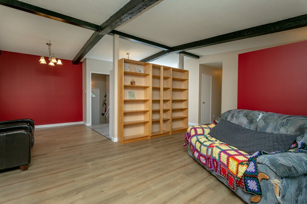 12 Larose Drive, St. Albert, AB, T8N 1S6 E4172665 David Pickering